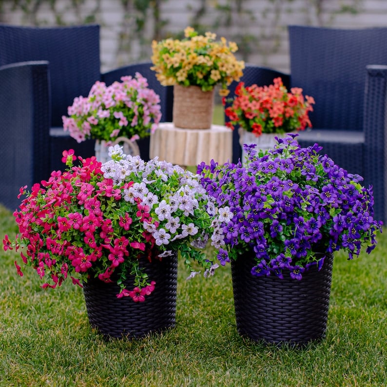 🌱 Rainproof Lifelike Artificial Flowers With UV-Shield Coating