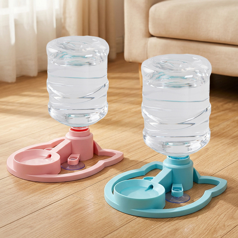 Gravity-Fed Pet Water Dispenser